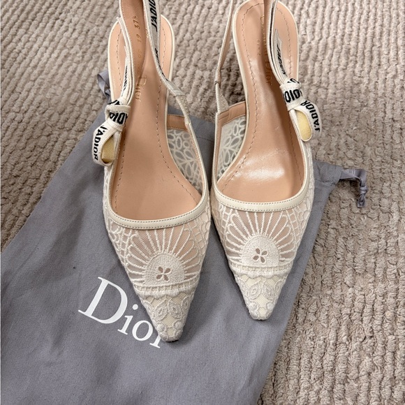 Dior Women's White Lace Slingback Heels - Picture 3 of 3